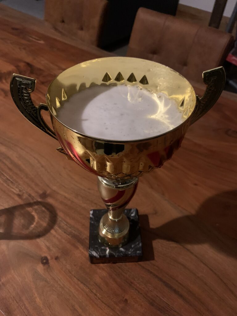 1. Platz Pokal mit Bier - Clubmeisterschaft Swiss 2023